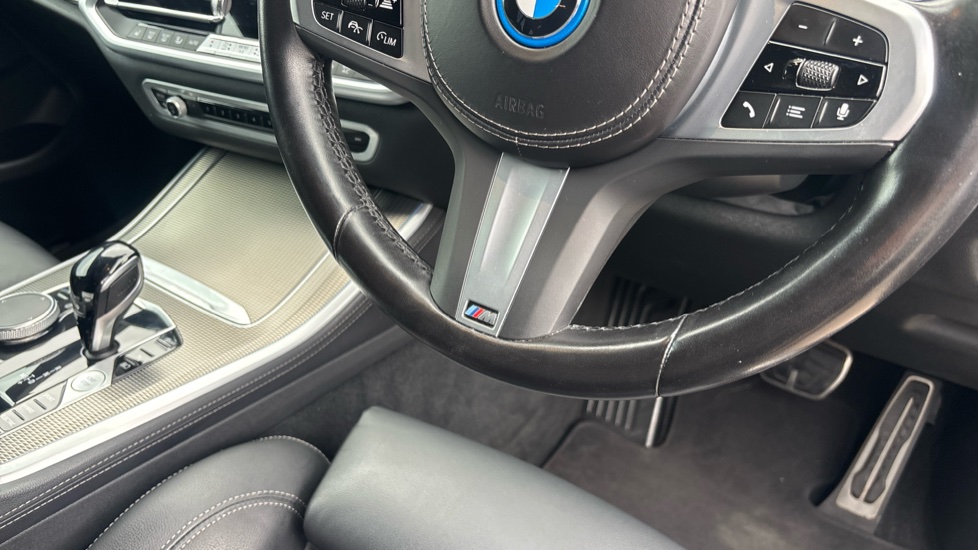 BMW X5 xDrive45e M Sport 5dr Auto Estate - Image 38