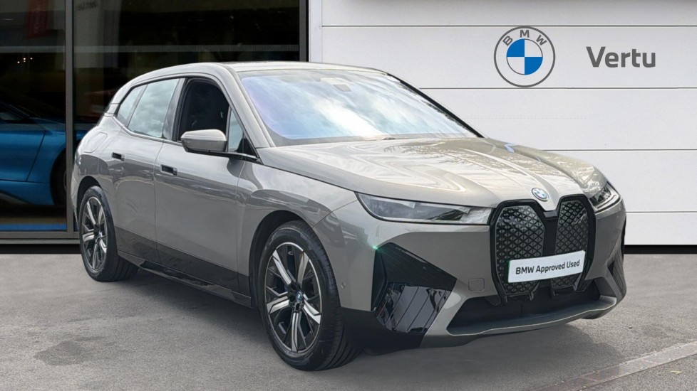 BMW iX 240kW xDrive40 M Sport 76.6kWh 5dr Auto Electric Estate - Image 1