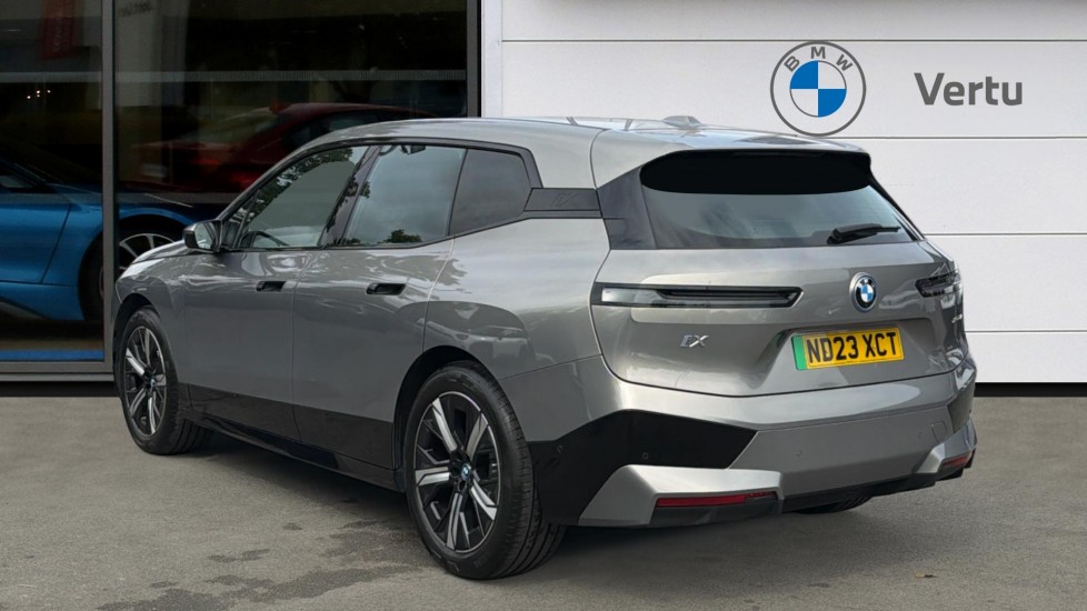 BMW iX 240kW xDrive40 M Sport 76.6kWh 5dr Auto Electric Estate - Image 2