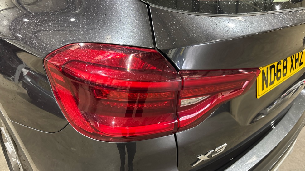 BMW X3 xDrive20i xLine 5dr Step Auto Petrol Estate - Image 29