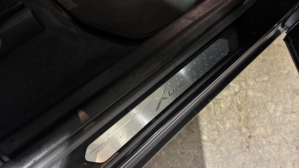 BMW X3 xDrive20i xLine 5dr Step Auto Petrol Estate - Image 37