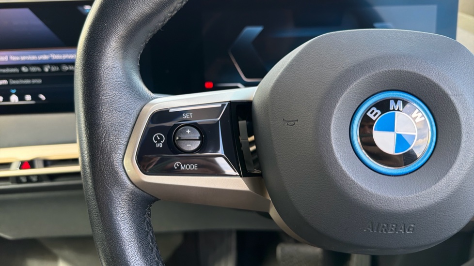 BMW iX 240kW xDrive40 M Sport 76.6kWh 5dr Auto Electric Estate - Image 17