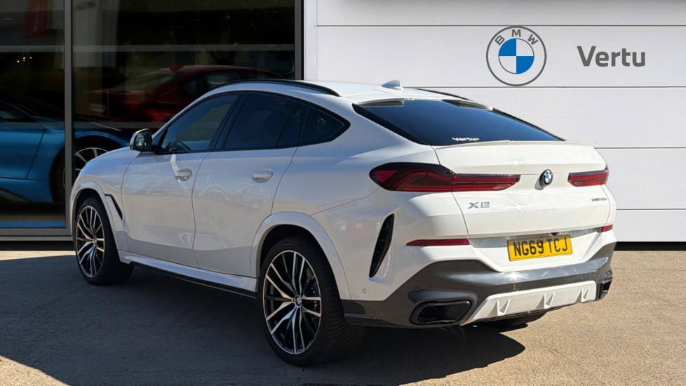BMW X6 xDrive30d M Sport 5dr Step Auto Diesel Estate - Image 2