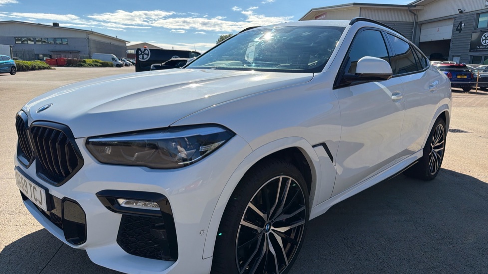 BMW X6 xDrive30d M Sport 5dr Step Auto Diesel Estate - Image 24