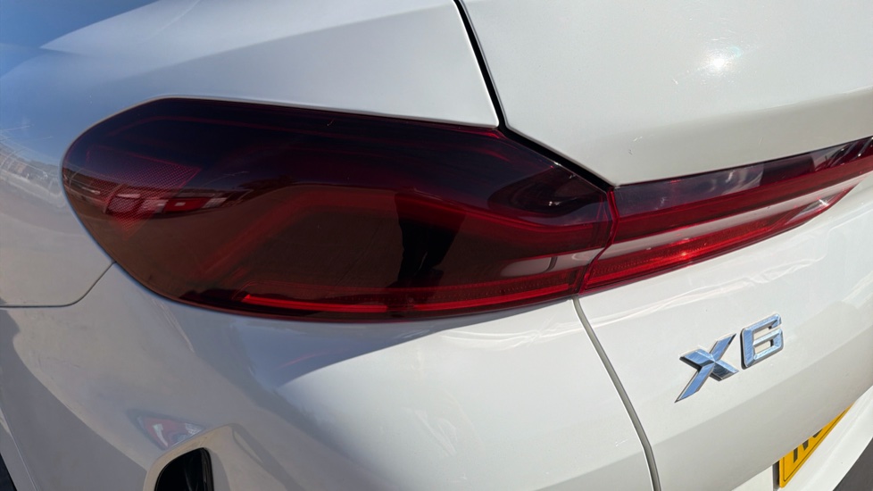 BMW X6 xDrive30d M Sport 5dr Step Auto Diesel Estate - Image 30