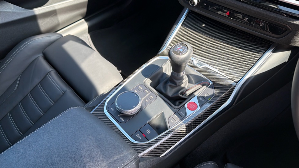 BMW M2 2dr Petrol Coupe - Image 10