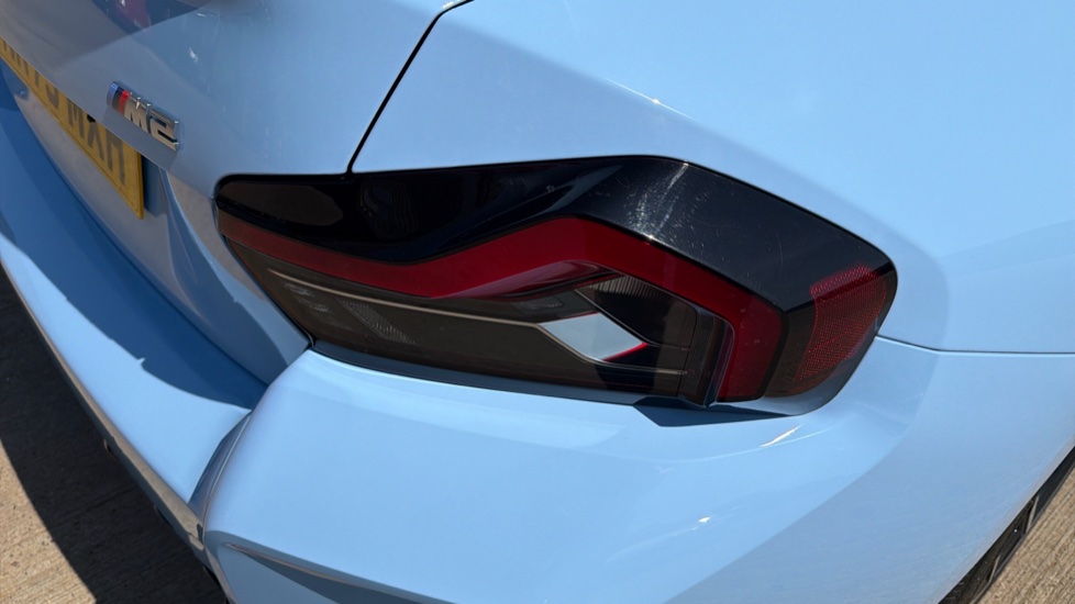 BMW M2 2dr Petrol Coupe - Image 22