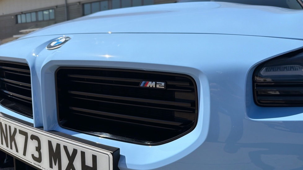 BMW M2 2dr Petrol Coupe - Image 25