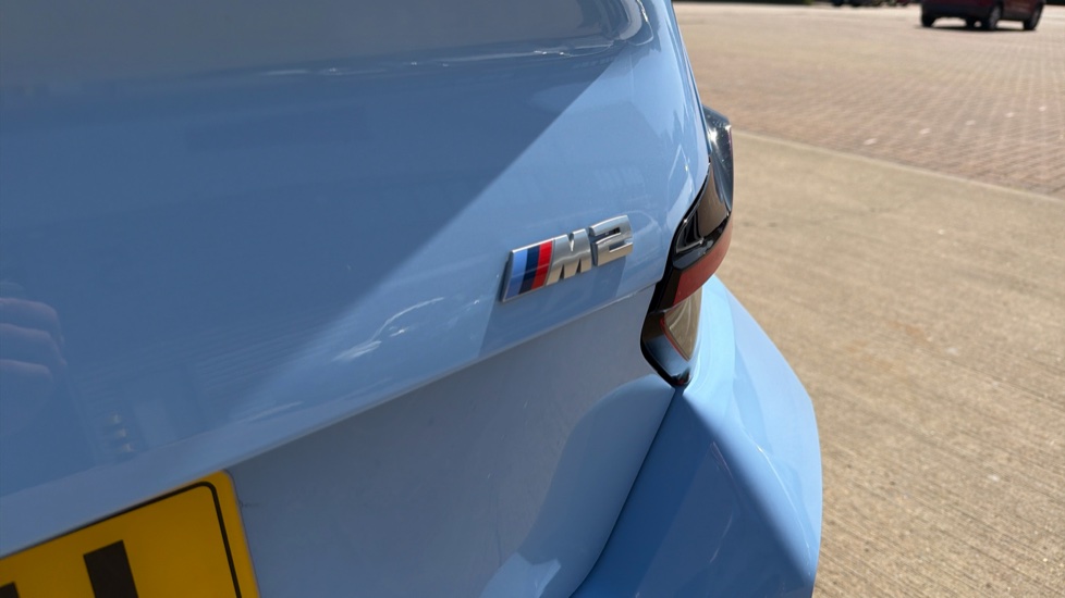 BMW M2 2dr Petrol Coupe - Image 31