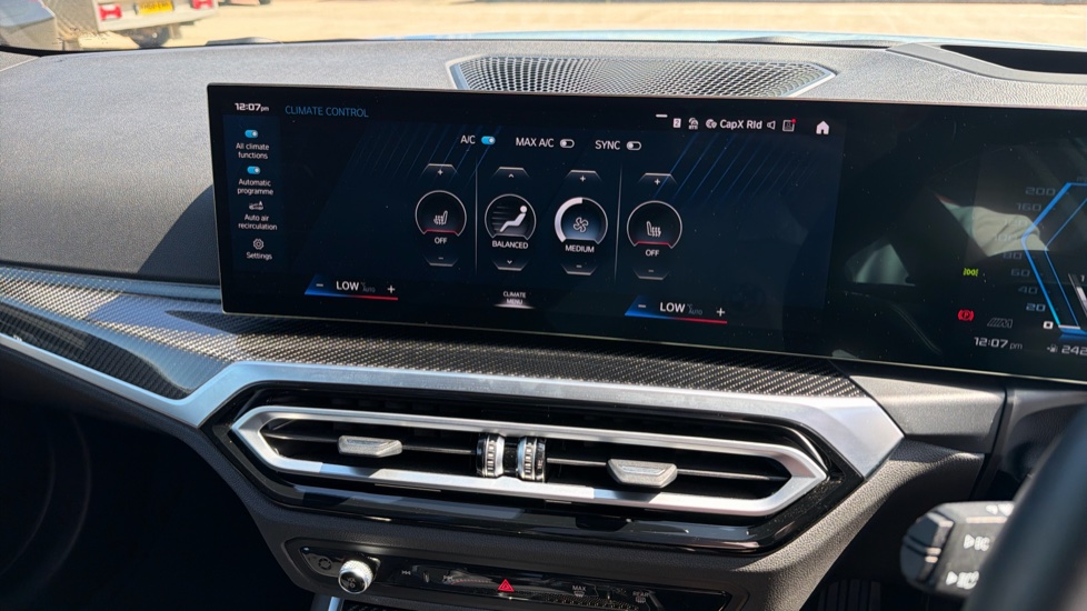BMW M2 2dr Petrol Coupe - Image 47