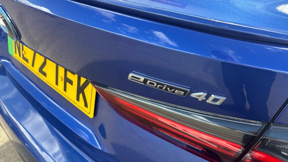 BMW i4 250kW eDrive40 M Sport 83.9kWh 5dr Auto Electric Hatchback - Image 27