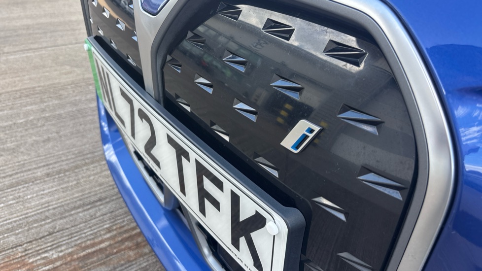 BMW i4 250kW eDrive40 M Sport 83.9kWh 5dr Auto Electric Hatchback - Image 36