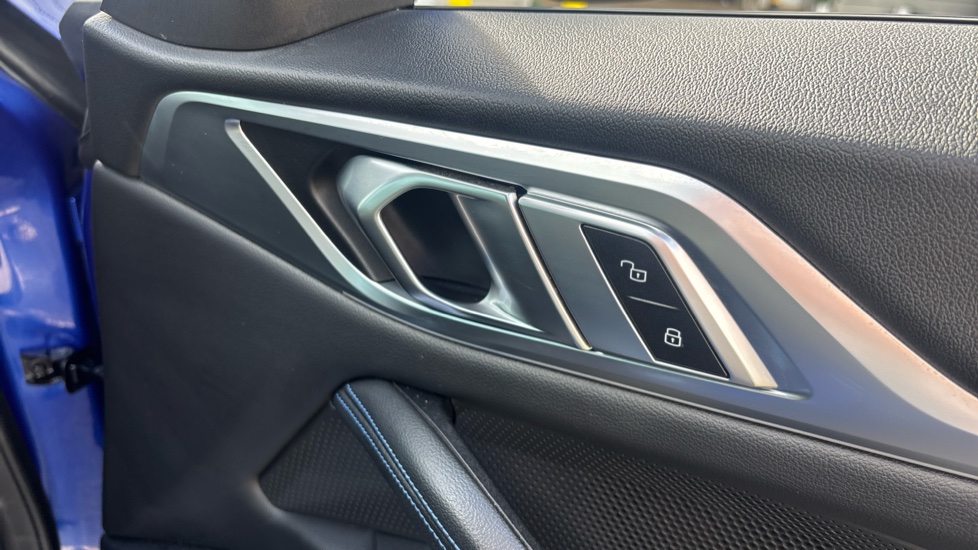 BMW i4 250kW eDrive40 M Sport 83.9kWh 5dr Auto Electric Hatchback - Image 38