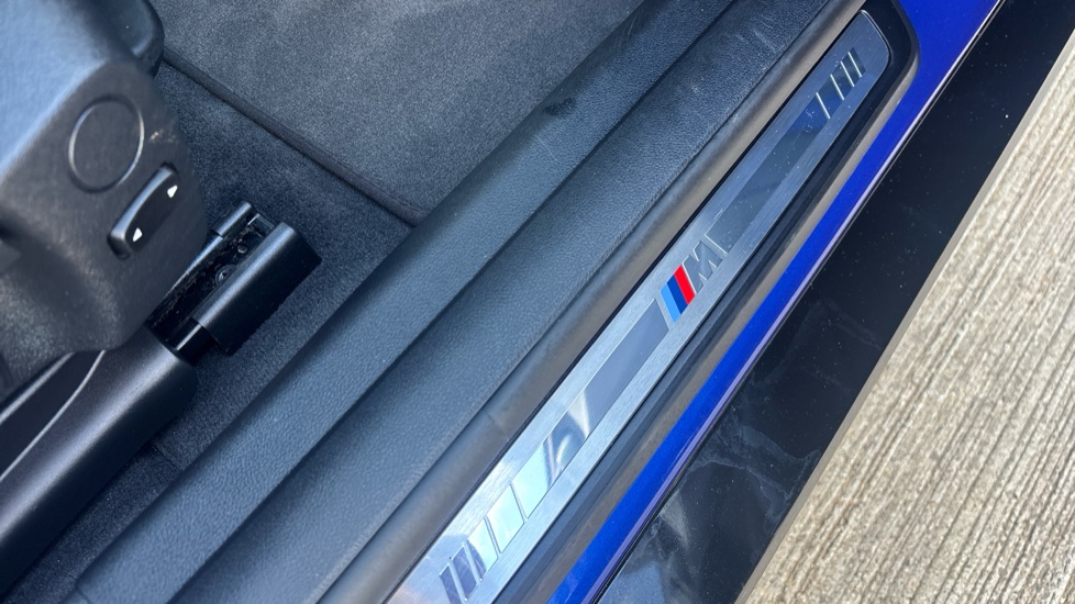 BMW i4 250kW eDrive40 M Sport 83.9kWh 5dr Auto Electric Hatchback - Image 39