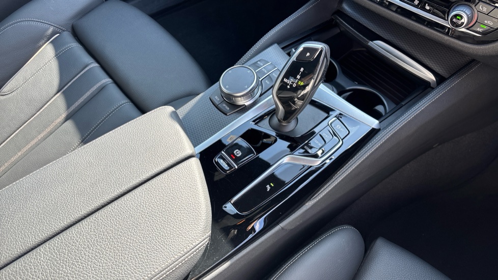 BMW 5 Series 520d MHT M Sport 4dr Step Auto Diesel Saloon - Image 10