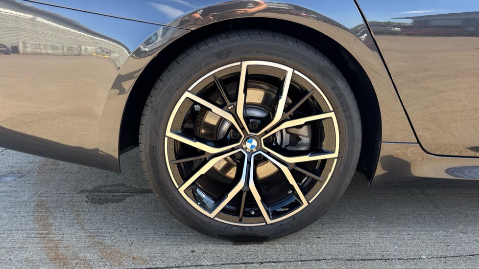 BMW 5 Series 520d MHT M Sport 4dr Step Auto Diesel Saloon - Image 31