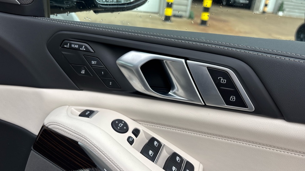 BMW X7 xDrive40d MHT M Sport 5dr Step Auto Diesel Estate - Image 43
