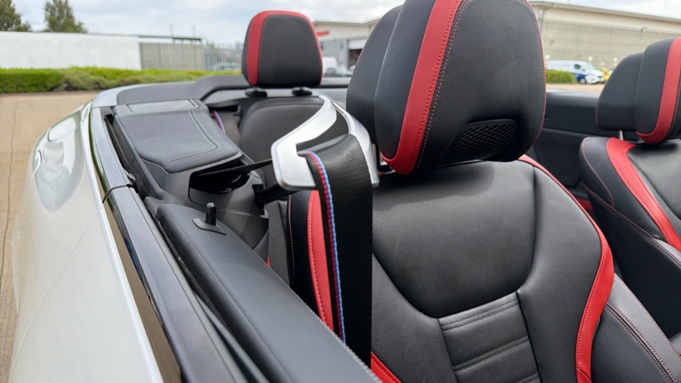BMW 4 Series M440i xDrive MHT 2dr Step Auto Petrol Convertible - Image 37