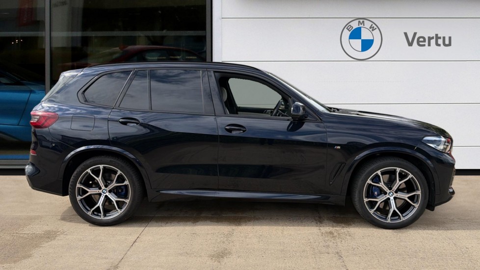 BMW X5 xDrive30d MHT M Sport 5dr Auto Diesel Estate - Image 3