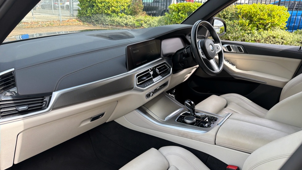 BMW X5 xDrive30d MHT M Sport 5dr Auto Diesel Estate - Image 7