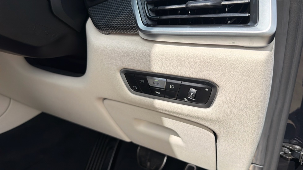 BMW X5 xDrive30d MHT M Sport 5dr Auto Diesel Estate - Image 39