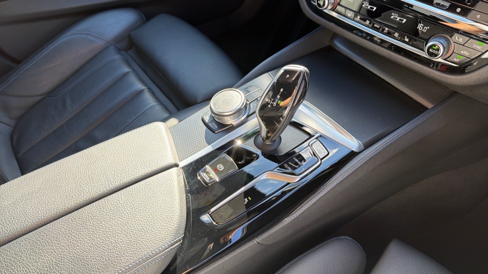 BMW 5 Series 520d xDrive MHT M Sport 4dr Step Auto Diesel Saloon - Image 10