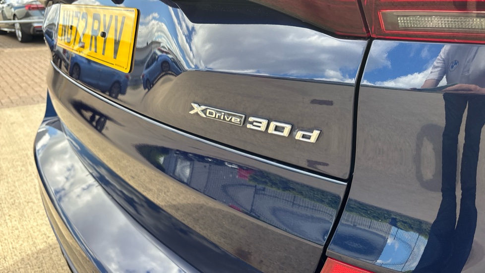BMW X5 xDrive30d MHT M Sport 5dr Auto Diesel Estate - Image 32