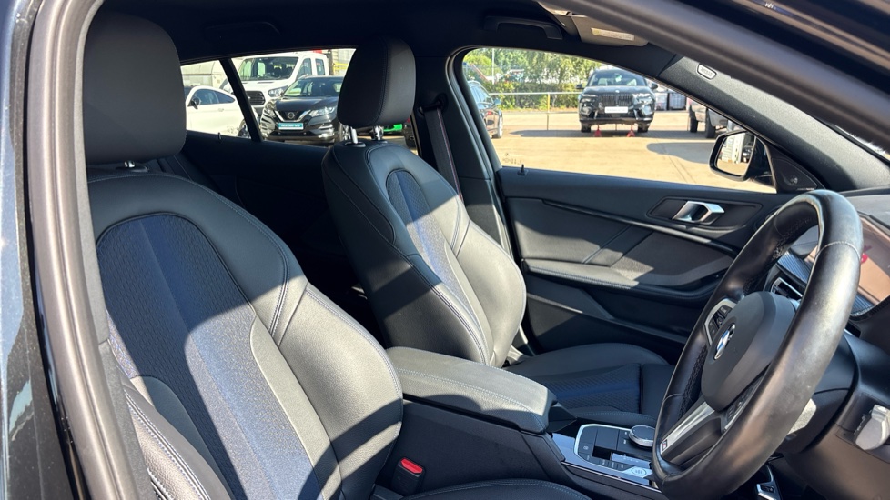 BMW 1 Series 118i [136] M Sport 5dr Step Auto [LCP] Petrol Hatchback - Image 11