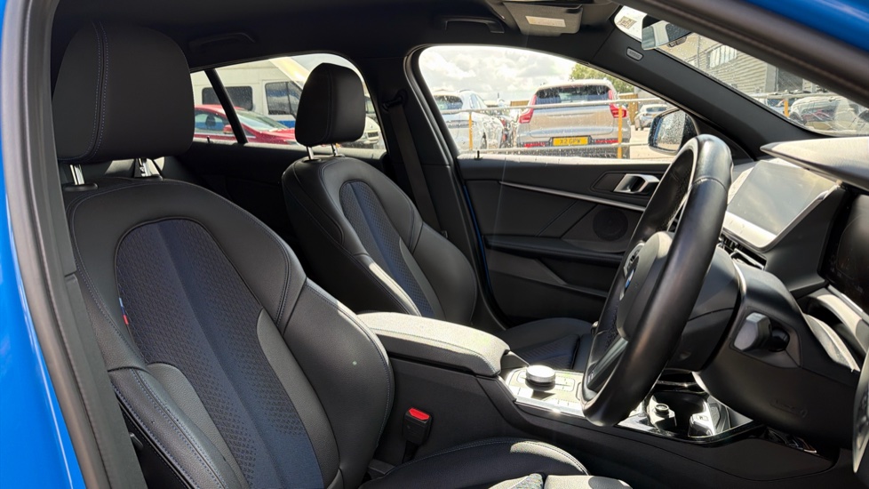 BMW 1 Series 118i [136] M Sport 5dr [Live Cockpit Professional] Petrol Hatchback - Image 11