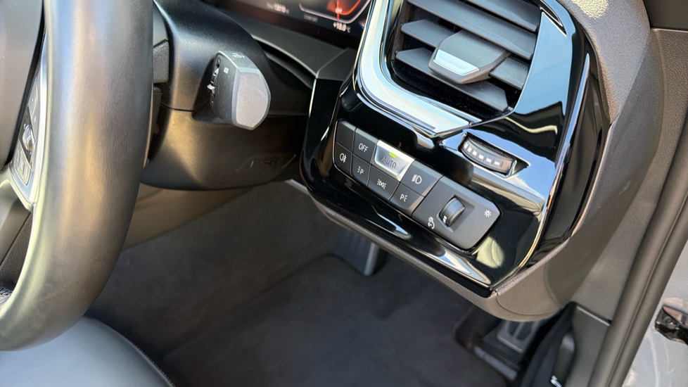 BMW Z4 sDrive M40i 2dr Auto Petrol Roadster - Image 41