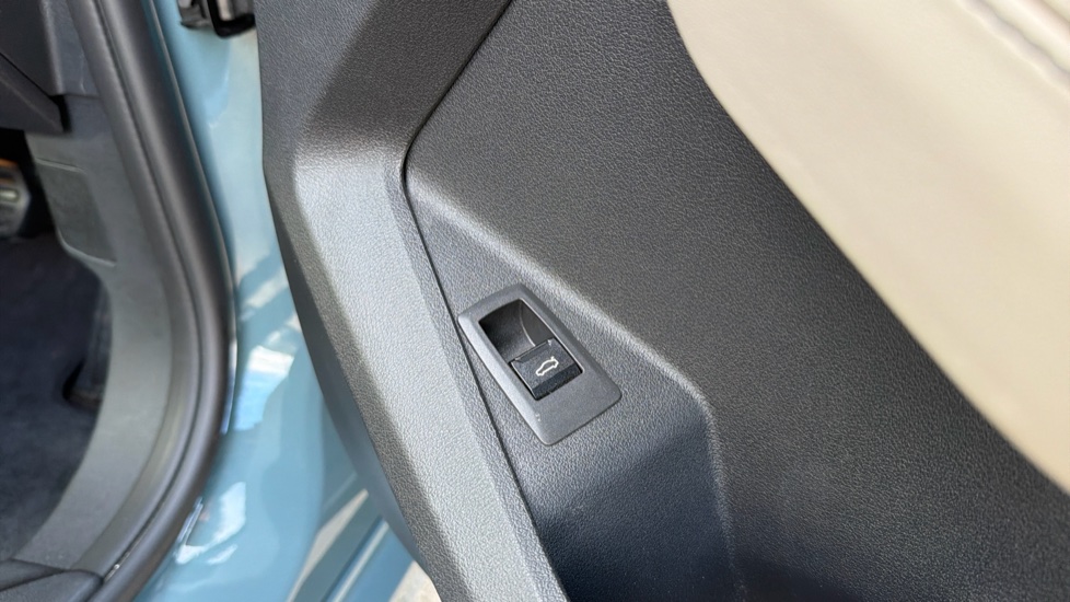 BMW 1 Series 120 Sport 5dr Step Auto Petrol Hatchback - Image 34