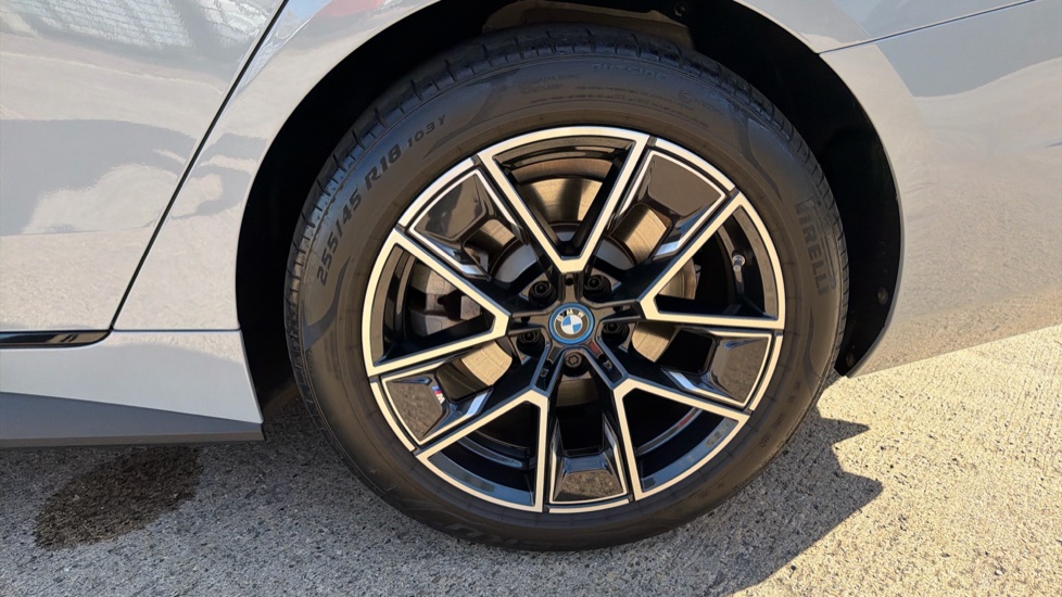BMW i4 210kW eDrive35 M Sport 70kWh 5dr Auto Electric Hatchback - Image 29
