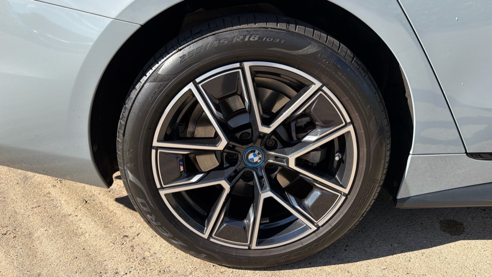 BMW i4 210kW eDrive35 M Sport 70kWh 5dr Auto Electric Hatchback - Image 32