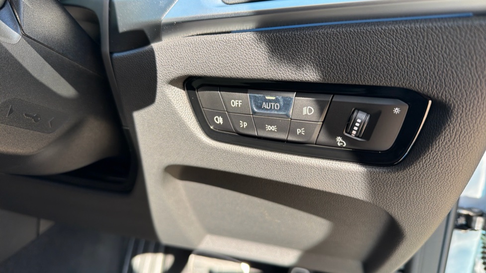 BMW i4 210kW eDrive35 M Sport 70kWh 5dr Auto Electric Hatchback - Image 37