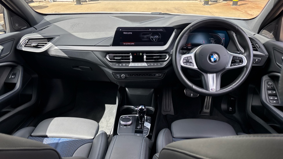 BMW 1 Series 118i M Sport 5dr Step Auto Petrol Hatchback - Image 4