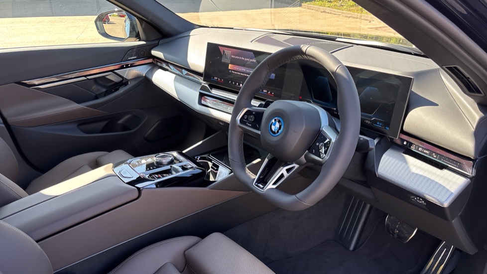 BMW 5 Series 530e M Sport 4dr Auto Saloon - Image 6