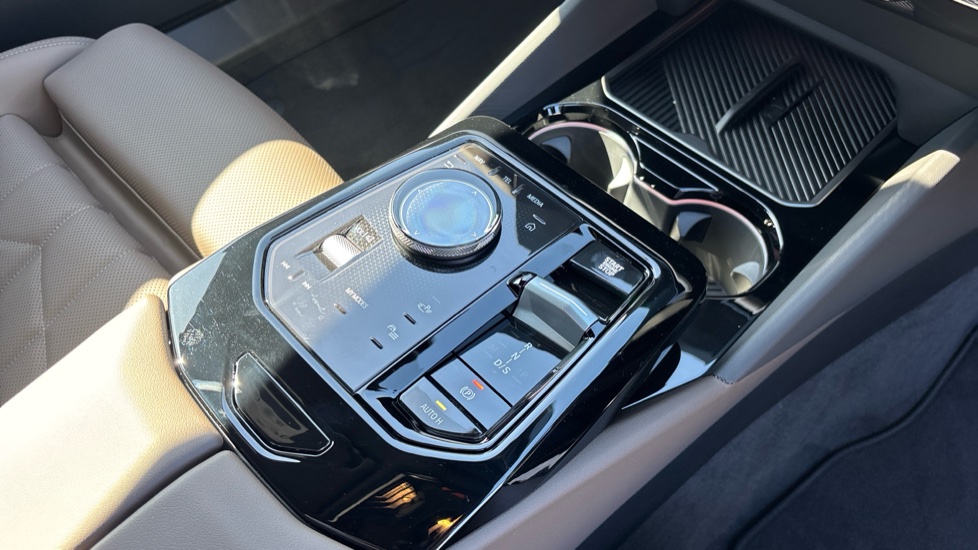 BMW 5 Series 530e M Sport 4dr Auto Saloon - Image 10