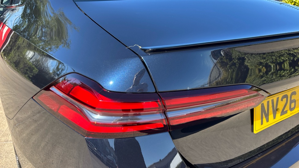 BMW 5 Series 530e M Sport 4dr Auto Saloon - Image 26