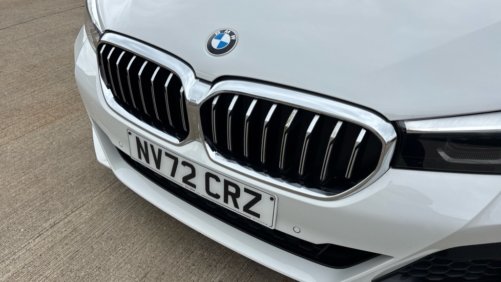 BMW 5 Series 520i MHT M Sport 4dr Step Auto Petrol Saloon - Image 24