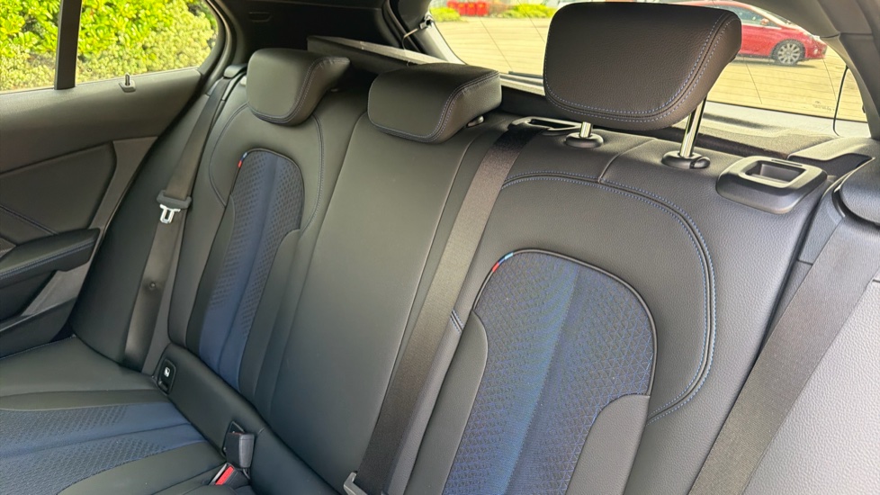 BMW 1 Series 118i [136] M Sport 5dr Step Auto [LCP] Petrol Hatchback - Image 12