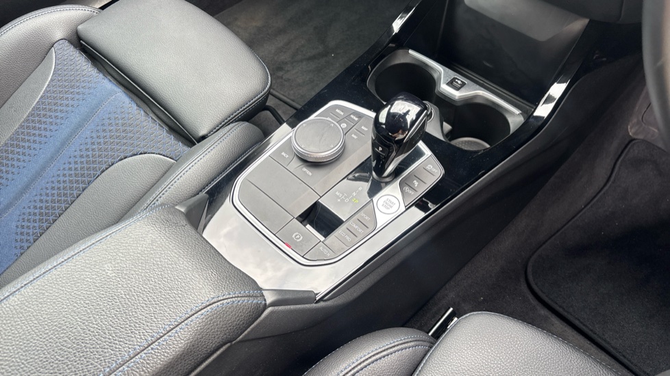BMW 2 Series 218i [136] M Sport 4dr DCT Petrol Saloon - Image 10