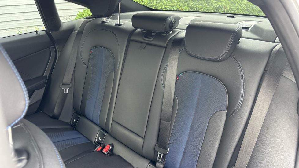 BMW 2 Series 218i [136] M Sport 4dr DCT Petrol Saloon - Image 12