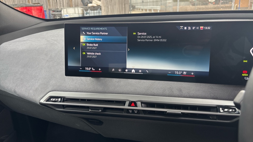 BMW iX 300kW xDrive45 M Sport 101kWh 5dr Auto Electric Estate - Image 52