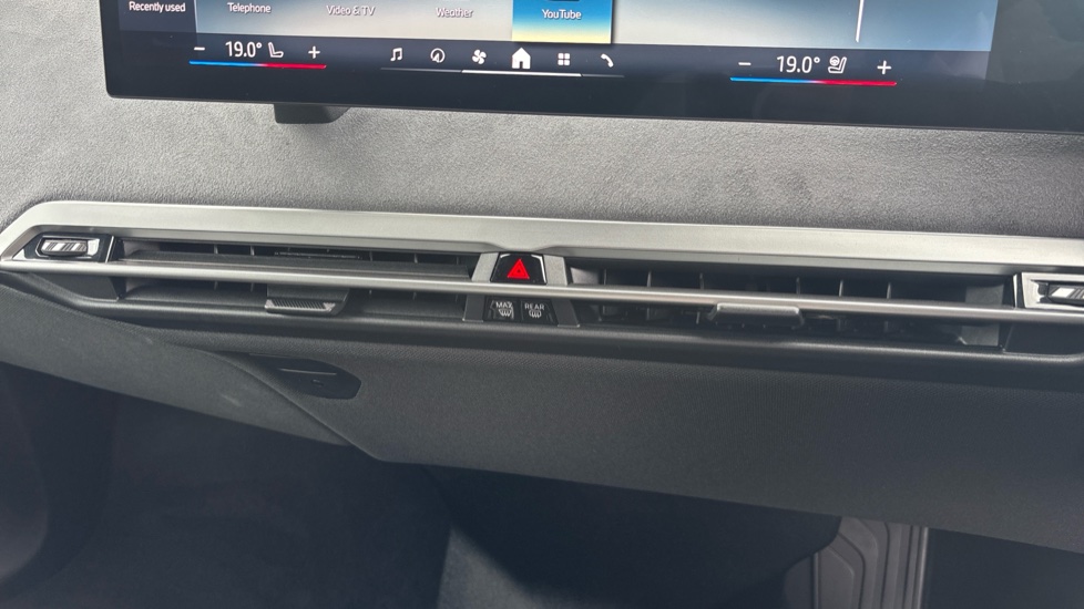 BMW iX 300kW xDrive45 M Sport 101kWh 5dr Auto Electric Estate - Image 55