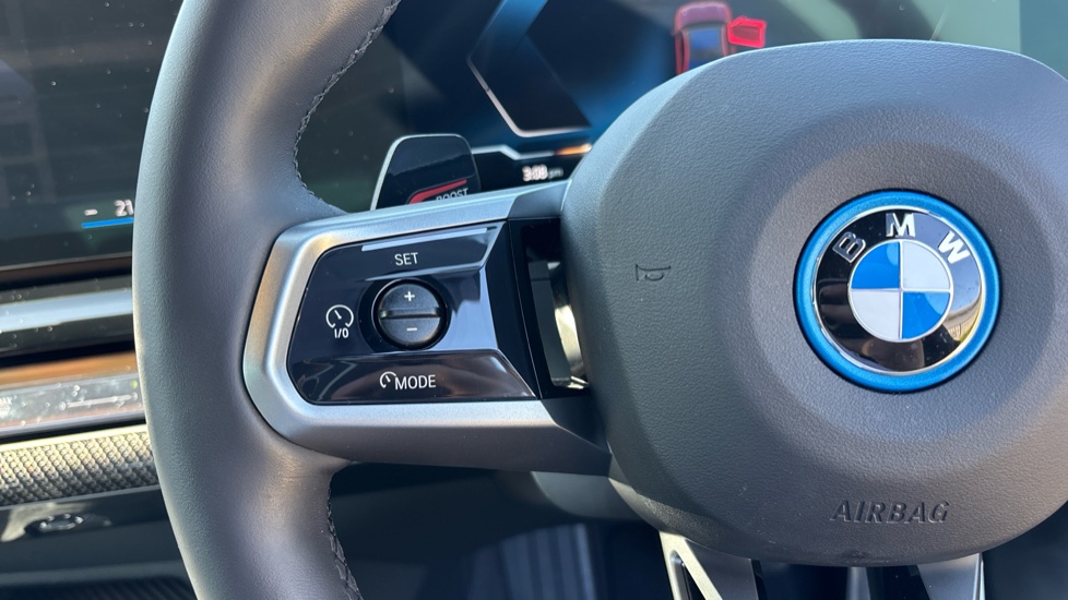 BMW i5 250kW eDrive40 M Sport 84kWh 4dr Auto Electric Saloon - Image 17