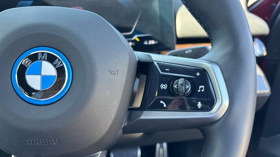 BMW i5 250kW eDrive40 M Sport 84kWh 4dr Auto Electric Saloon - Image 18