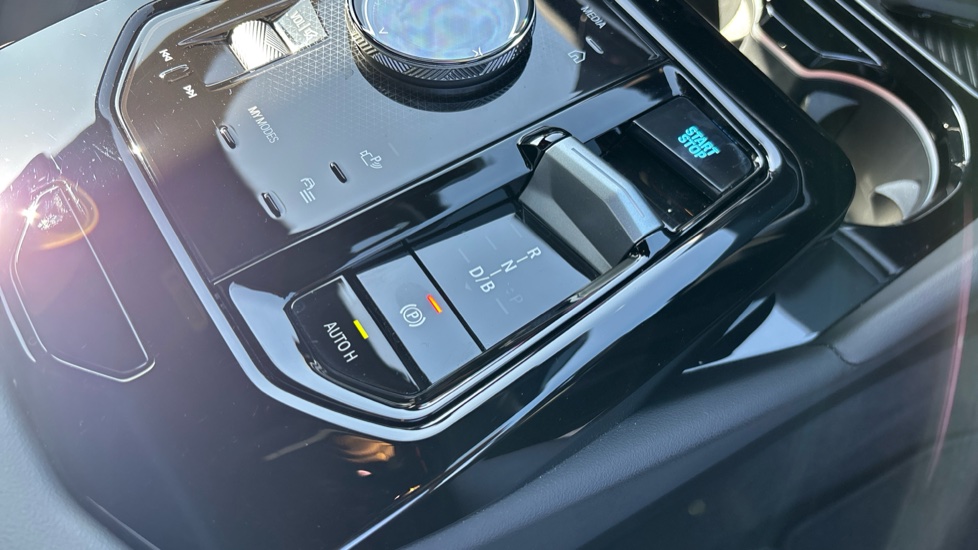 BMW i5 250kW eDrive40 M Sport 84kWh 4dr Auto Electric Saloon - Image 19