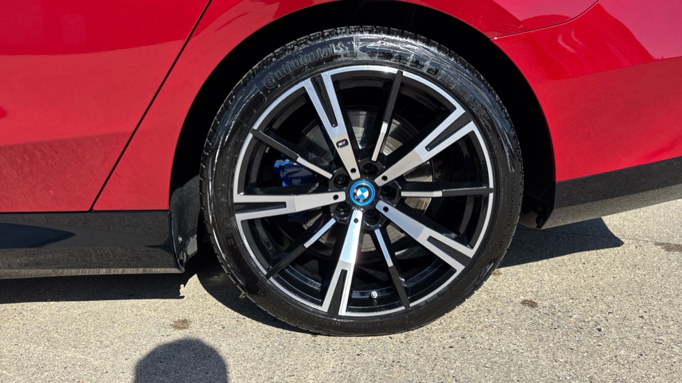 BMW i5 250kW eDrive40 M Sport 84kWh 4dr Auto Electric Saloon - Image 28