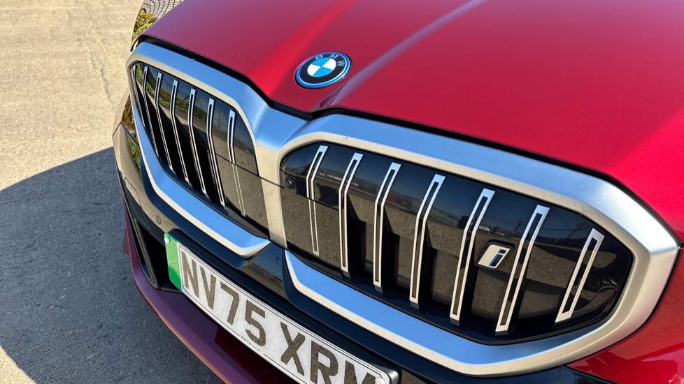 BMW i5 250kW eDrive40 M Sport 84kWh 4dr Auto Electric Saloon - Image 33