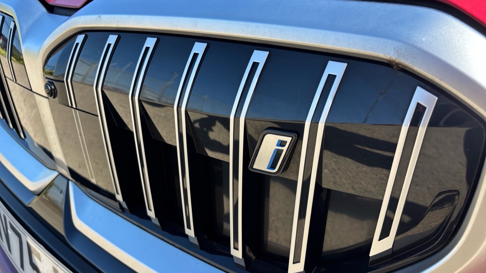BMW i5 250kW eDrive40 M Sport 84kWh 4dr Auto Electric Saloon - Image 34